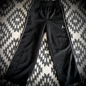 Air Jordan Pants Black Size Small 8/10